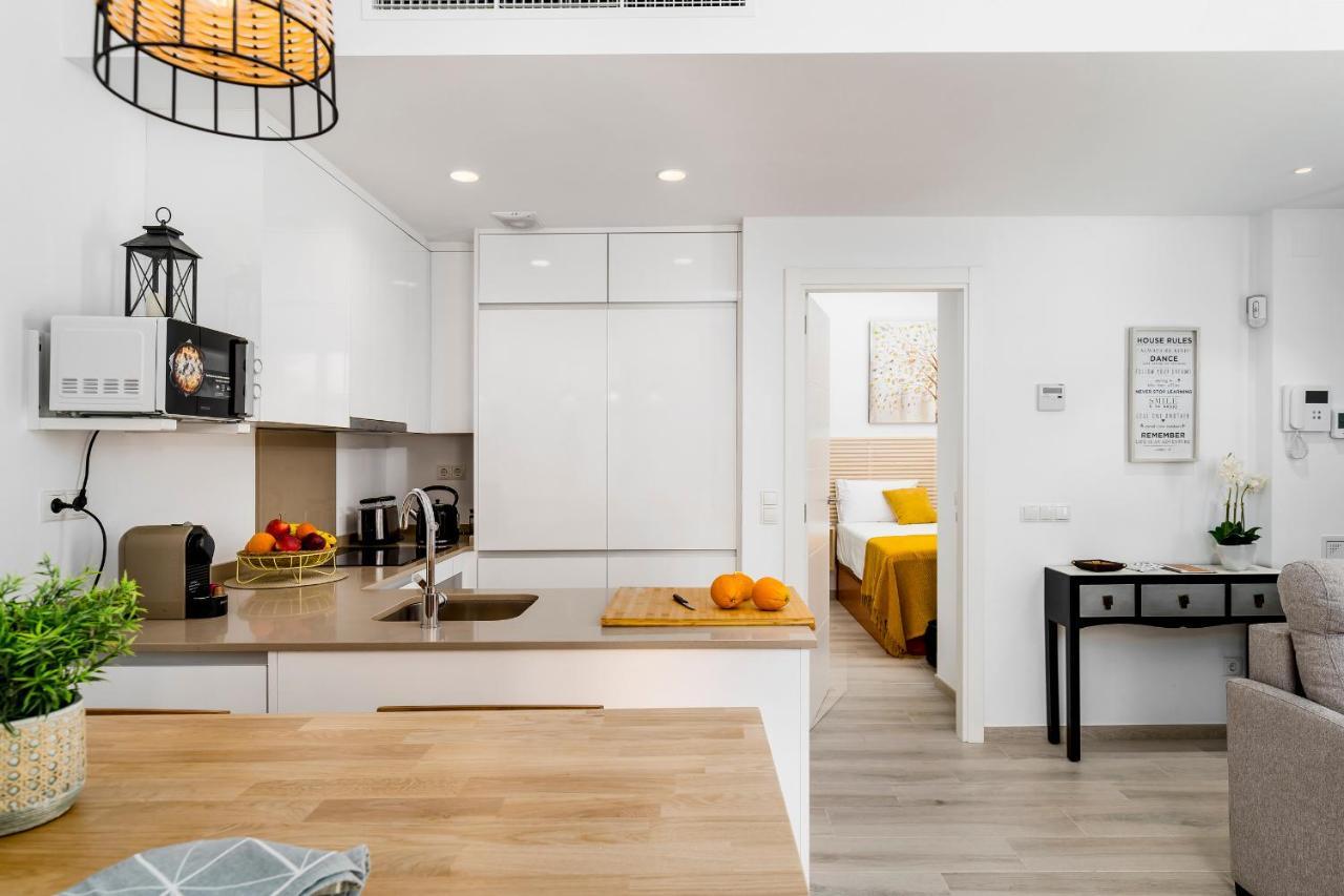 Apartamento Deluxe Con Piscina, Terraza & Parking Malaga Exterior photo